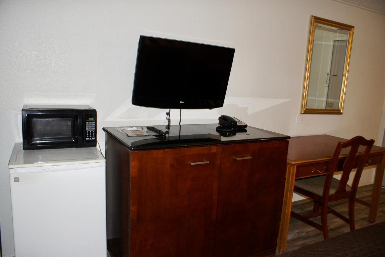 Knights Inn Bridgeport Frankenmuth Εξωτερικό φωτογραφία