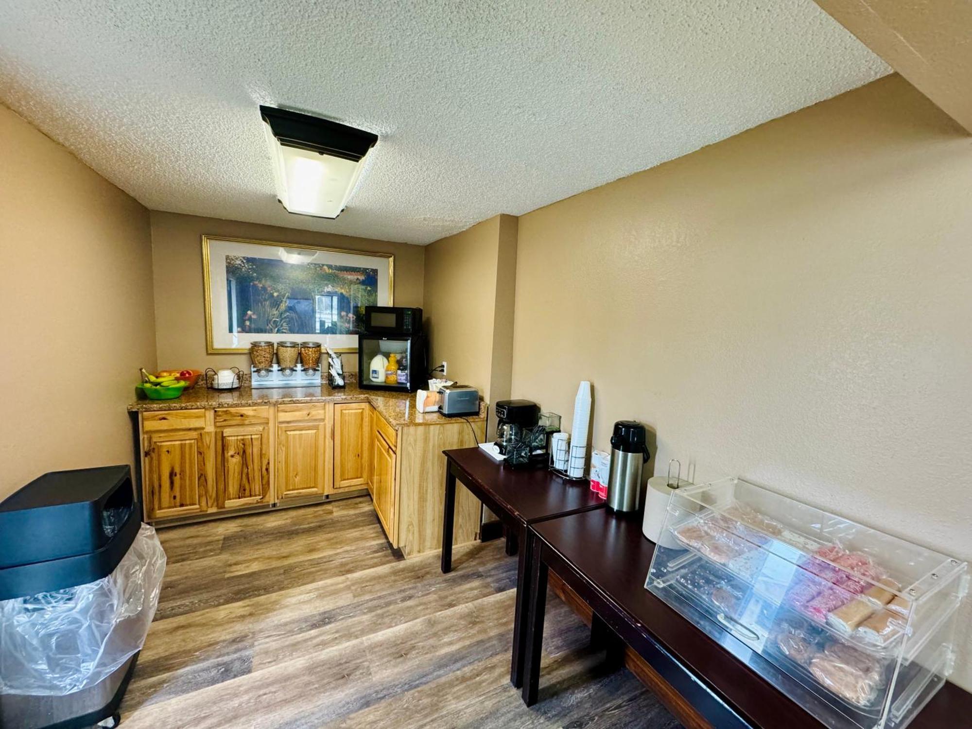 Knights Inn Bridgeport Frankenmuth Εξωτερικό φωτογραφία