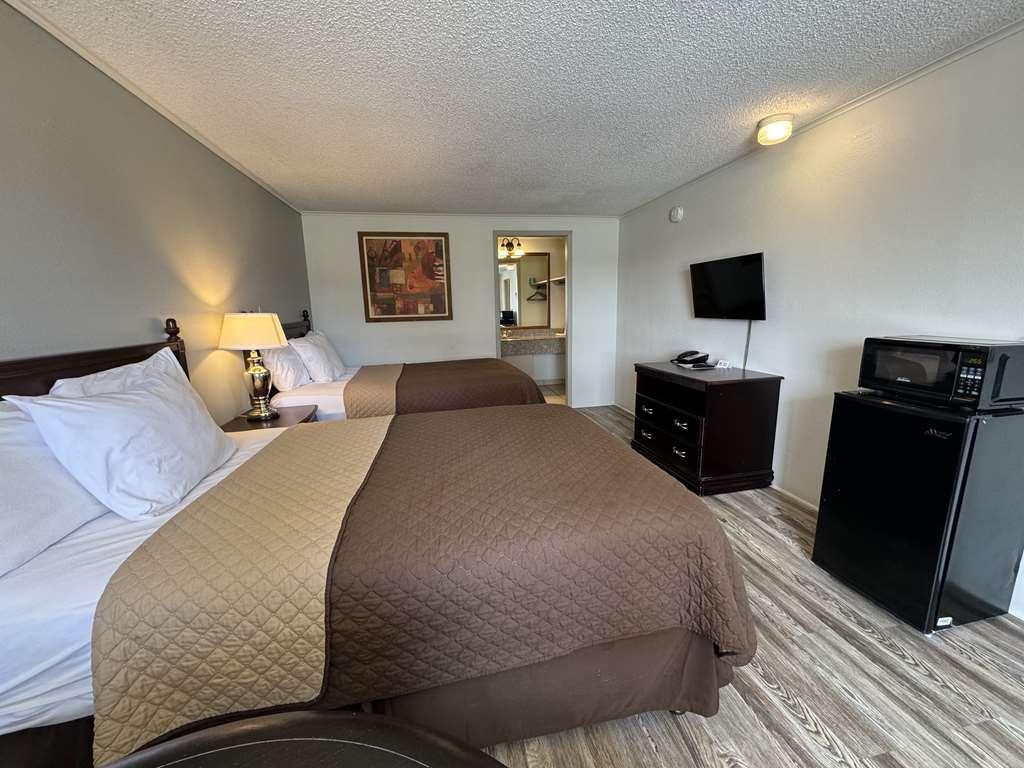 Knights Inn Bridgeport Frankenmuth Δωμάτιο φωτογραφία